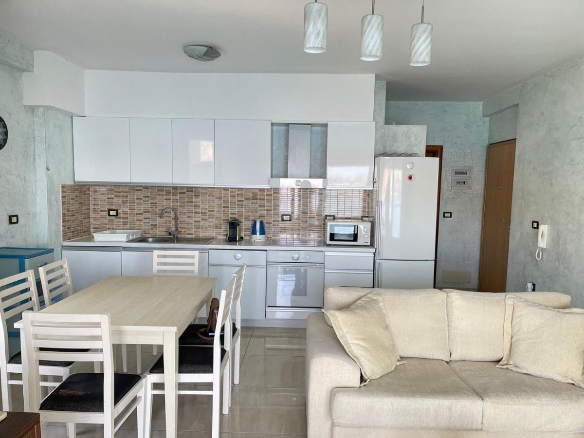 1-Stunning Sea View Apartments! Sarande Bagian luar foto